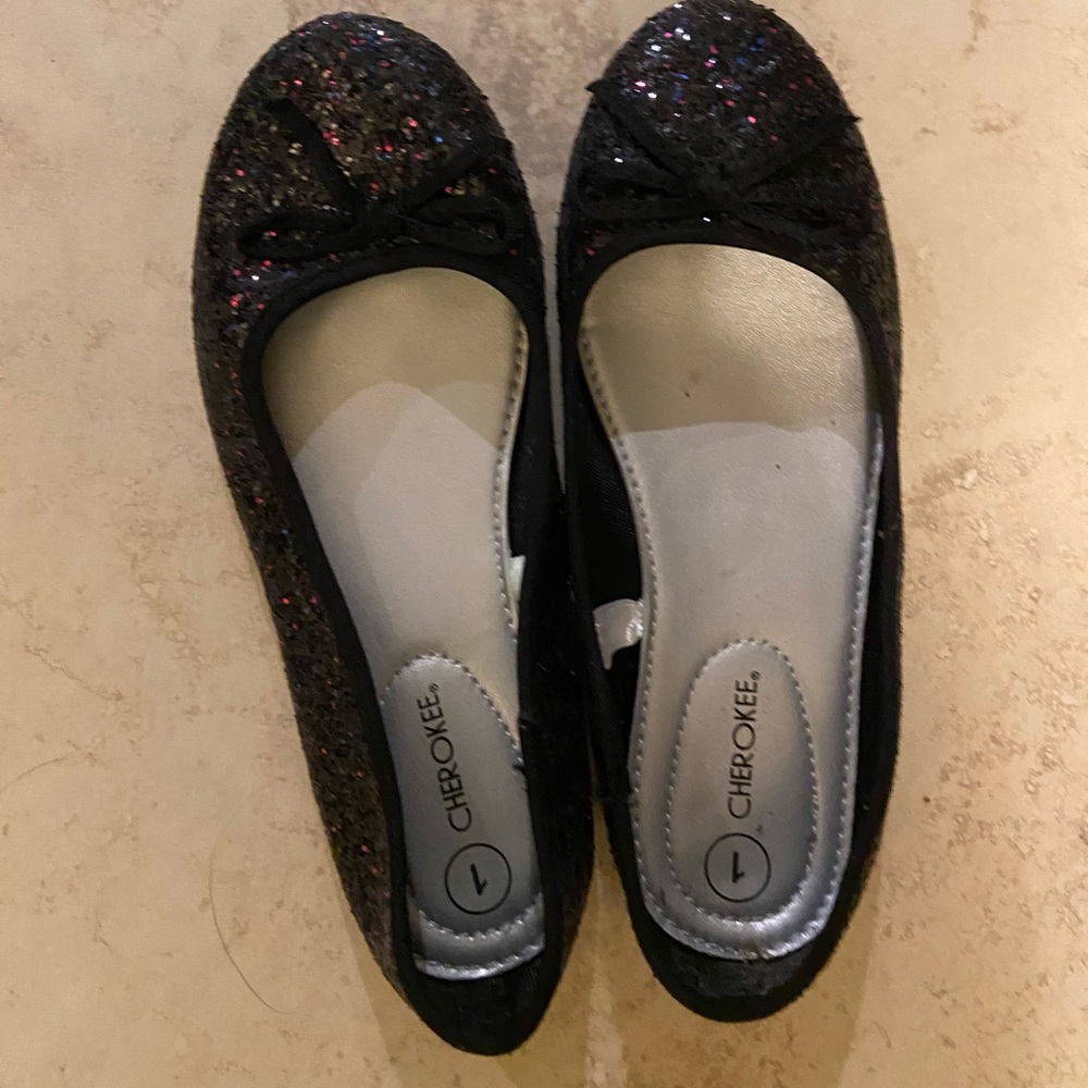 Black sparkly dress shoes